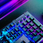 TECLADO RAZER BLACKWIDOW V4 PRO YELLOW SWITCH (USA) (RZ03-04681800-R3M1)