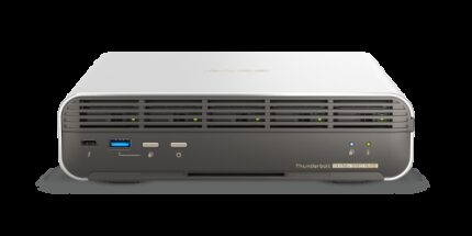 QNAP TBS-H574TX-I3-12G servidor de almacenamiento NAS Ethernet i3-1320PE